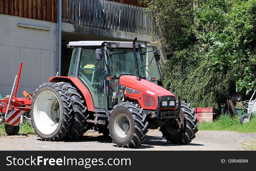 Tractor, Agricultural Machinery, Vehicle, Motor Vehicle