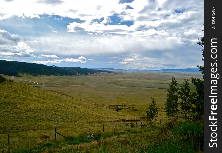 Highland, Grassland, Ecosystem, Sky