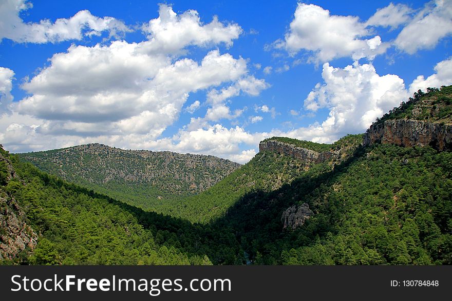 Sky, Cloud, Nature, Mountainous Landforms