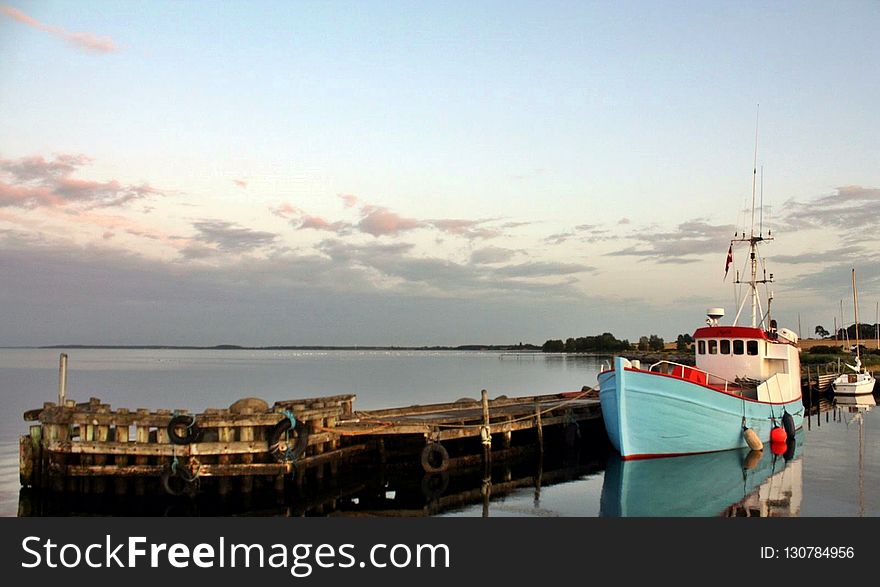 Waterway, Water Transportation, Sky, Sea