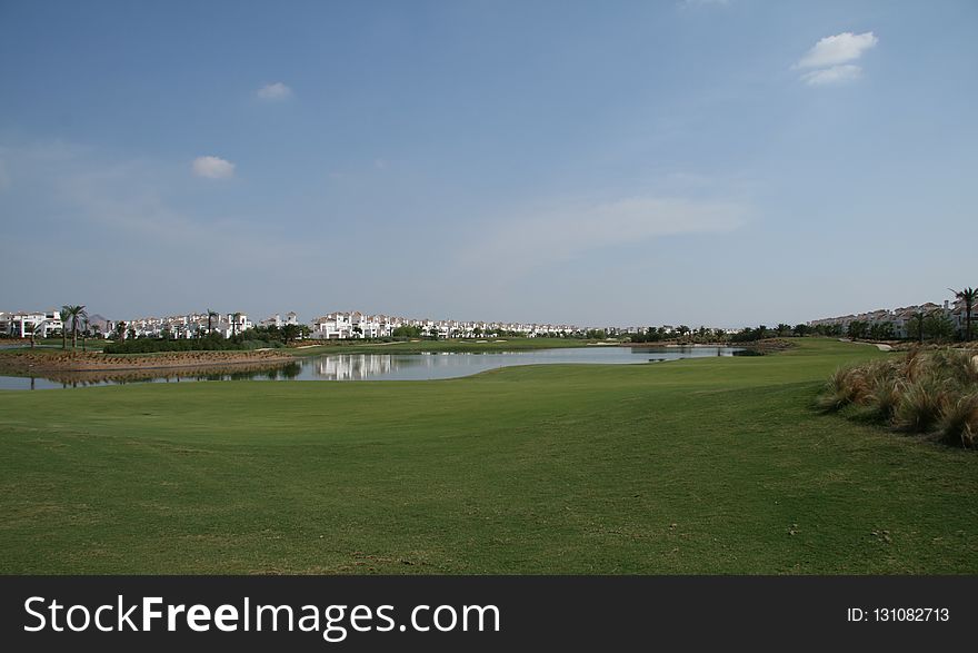 Sky, Golf Course, Daytime, Grassland
