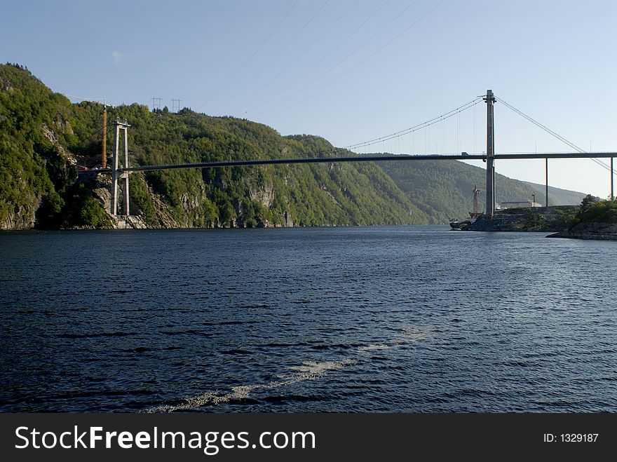 Picture of viaduct construction over fjord in Norway.