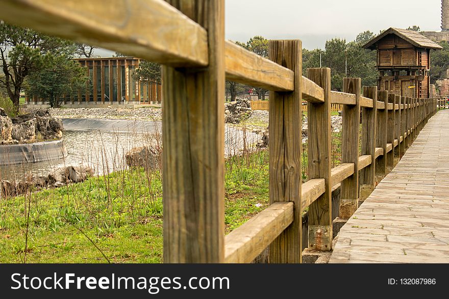 Walkway, Fence, Outdoor Structure, Wood