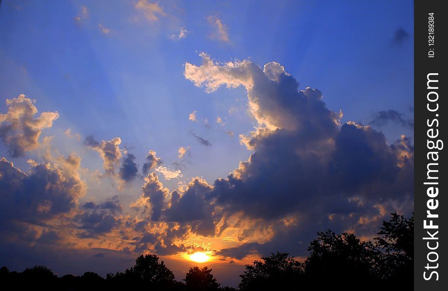 Sky, Cloud, Afterglow, Daytime