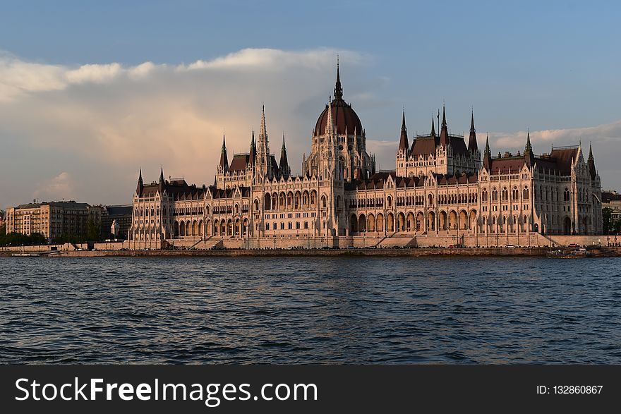 Waterway, Sky, Tourist Attraction, Water