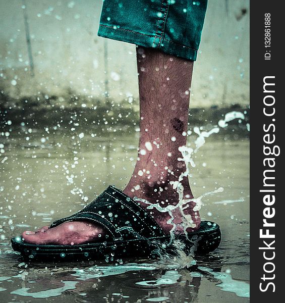Water, Rain, Reflection, Leg