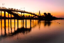 People Silhouettes Watching Colorful Sunset Bridge Sunset River Bridge People Silhouette Admire Wallpaper Silhouettes Of People Stock Images