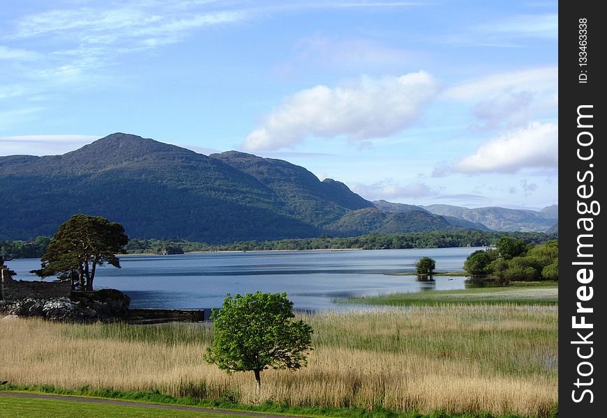 Highland, Loch, Lake, Sky