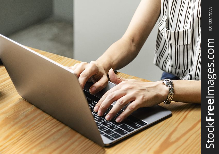 Laptop, Hand, Finger