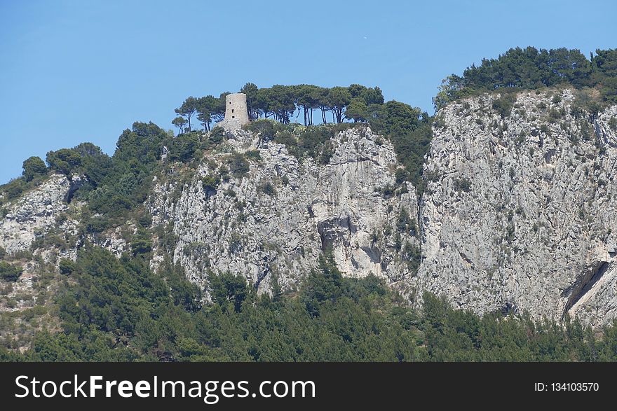 Tree, Mountain, Sky, Escarpment