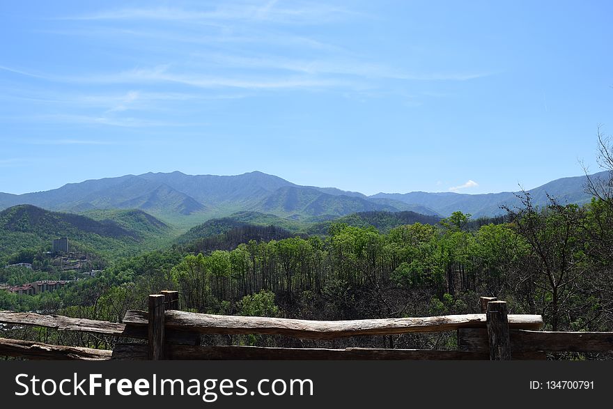 Mountainous Landforms, Highland, Sky, Mountain