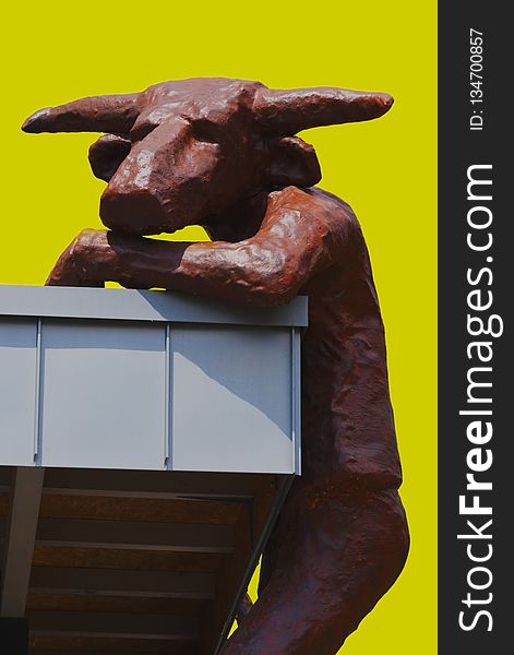 Sculpture, Horn, Organism, Statue