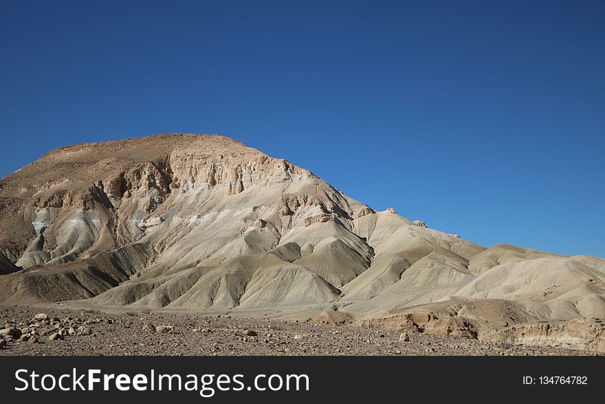 Badlands, Sky, Mountainous Landforms, Mountain