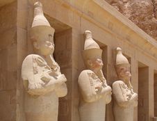 Ancient Statues At Hatschepsut Temple Royalty Free Stock Photography Ancient Statues At Hatschepsut Temple Royalty Free Stock Photography