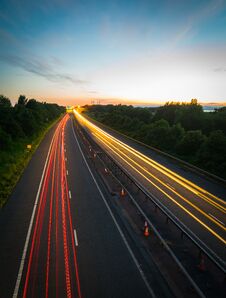 Free Light Trails On The Road Royalty Free Stock Images - 134801939