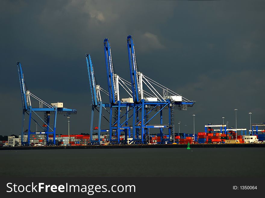 Loading cranes at charleston harbor