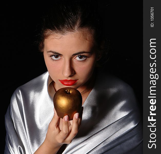 The girl with the golden apple. The girl with the golden apple