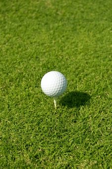 Golf Ball On White Tee Royalty Free Stock Photography