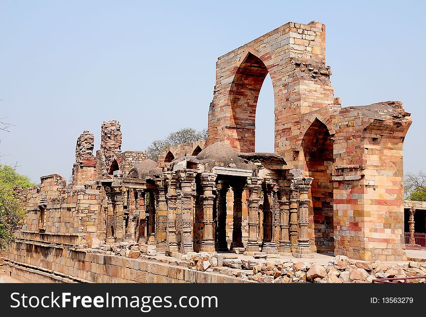 A old ruined building in India which is a trace for the architectural excellence of Indian kings. A old ruined building in India which is a trace for the architectural excellence of Indian kings.