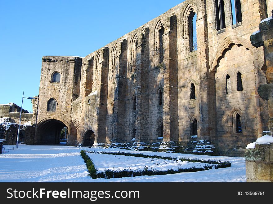 Snow fell and lay in Scotland for the first time in years. This scene is Dunfermline Abbey with a covering of snow still lying. Snow fell and lay in Scotland for the first time in years. This scene is Dunfermline Abbey with a covering of snow still lying.