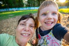 Free Funny Little Girl With Her Happy Mother Are Taking Selfie Royalty Free Stock Photo - 135696585
