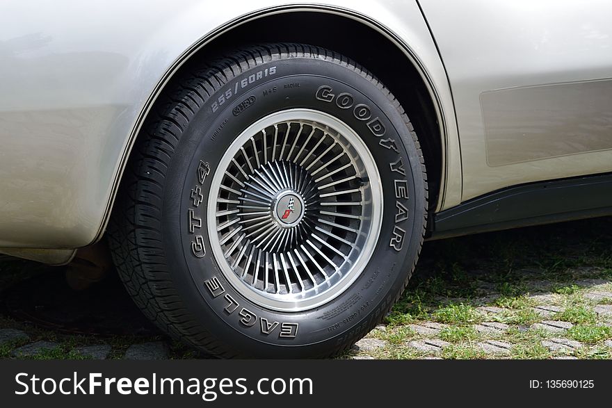 Motor Vehicle, Alloy Wheel, Wheel, Tire