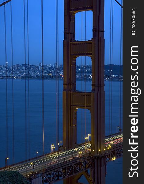 San Francisco Golden Gate Bridge at sunset