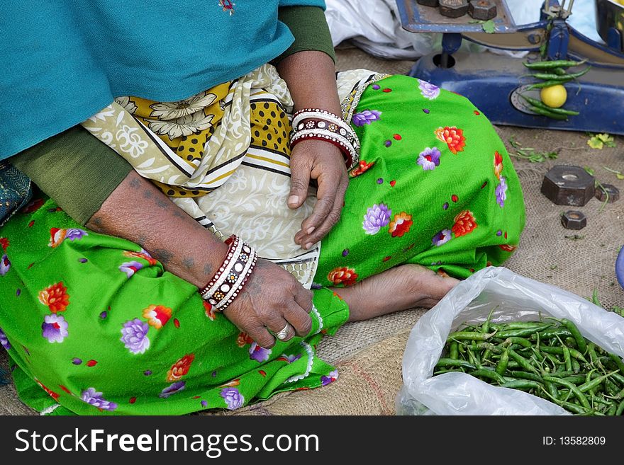 Selling peas at the indian market