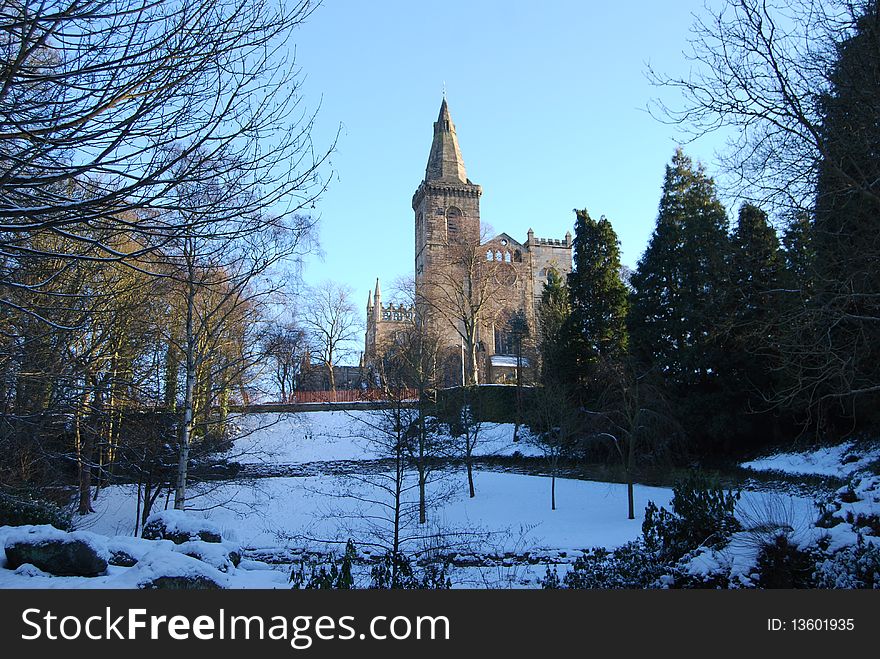 Winter At Dunfermline Abbey