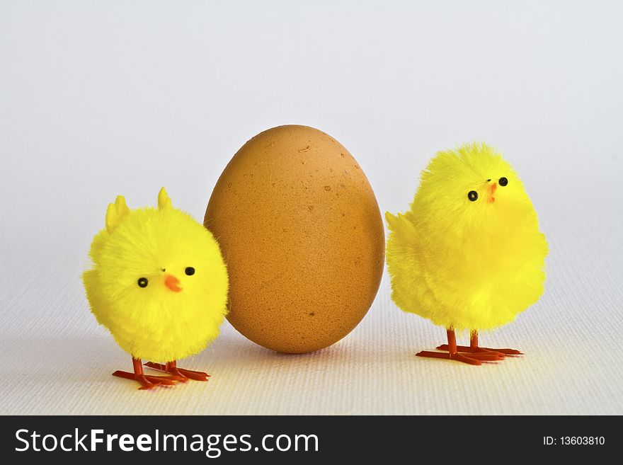 Stuffed egg with chicks for Easter greetings