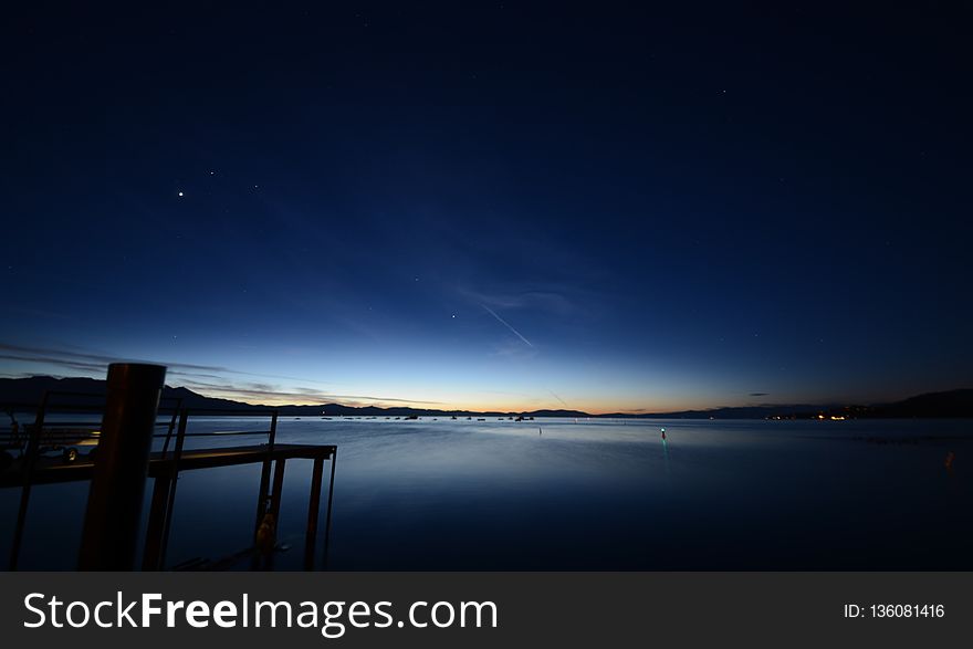 Sky, Horizon, Atmosphere, Night