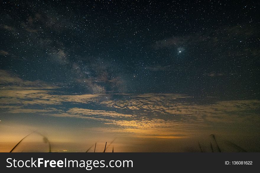 Sky, Atmosphere, Horizon, Night