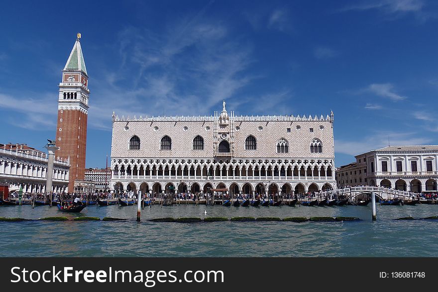 Waterway, Landmark, Water Transportation, Palace