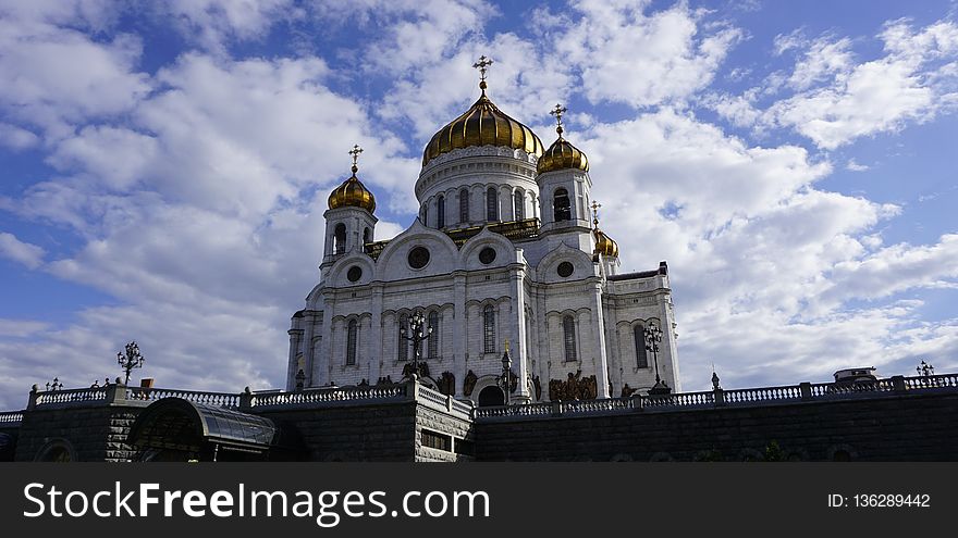 Landmark, Sky, Tourist Attraction, Building