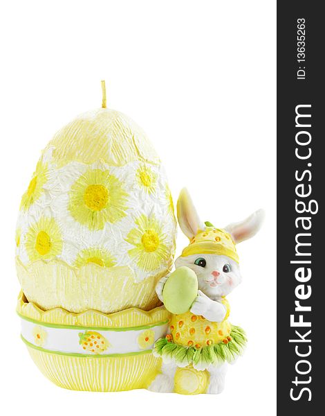 Easter decoration/isolation rabbit with the egg