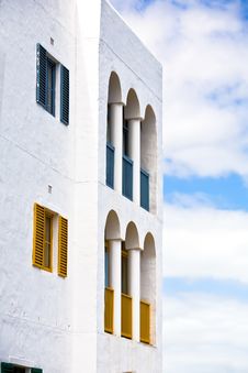 Vibrant Greek Styled Building Royalty Free Stock Photography