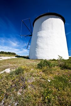 Side View Of Windmill Royalty Free Stock Images Side View Of Windmill Royalty Free Stock Images
