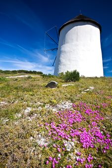 Windmill On A Sunny Day Royalty Free Stock Photos Windmill On A Sunny Day Royalty Free Stock Photos