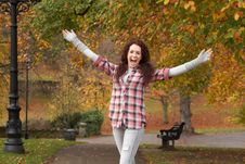 Teenage Girl Standing In Autumn Park Royalty Free Stock Photography Teenage Girl Standing In Autumn Park Royalty Free Stock Photography
