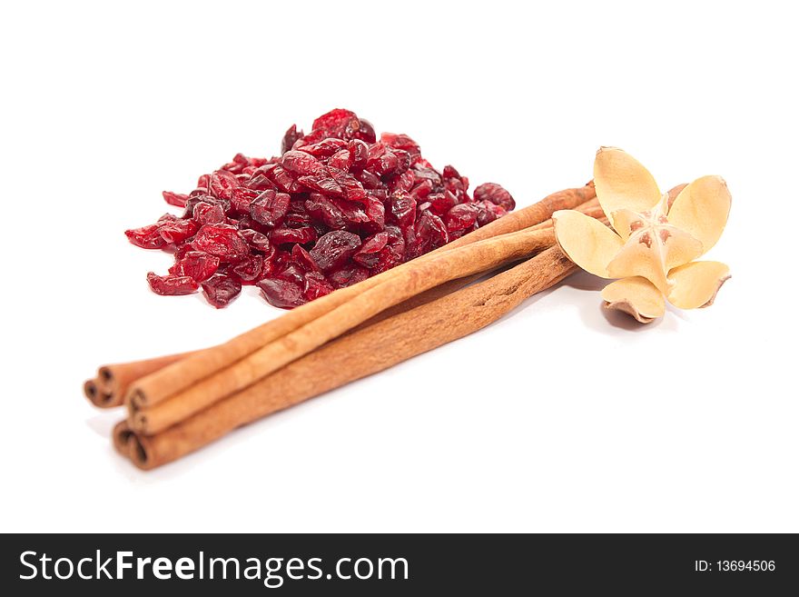 Cinamon sticks on white isolated background