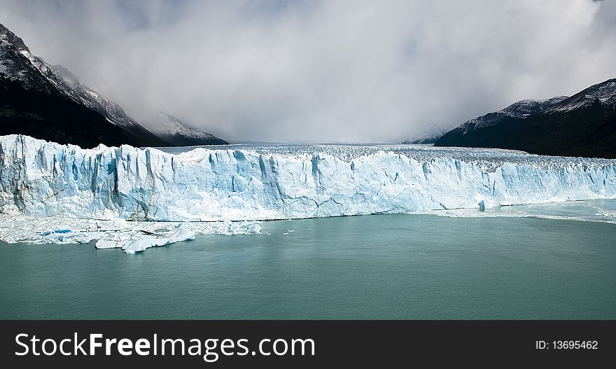 Glacier perito moreno in argentina