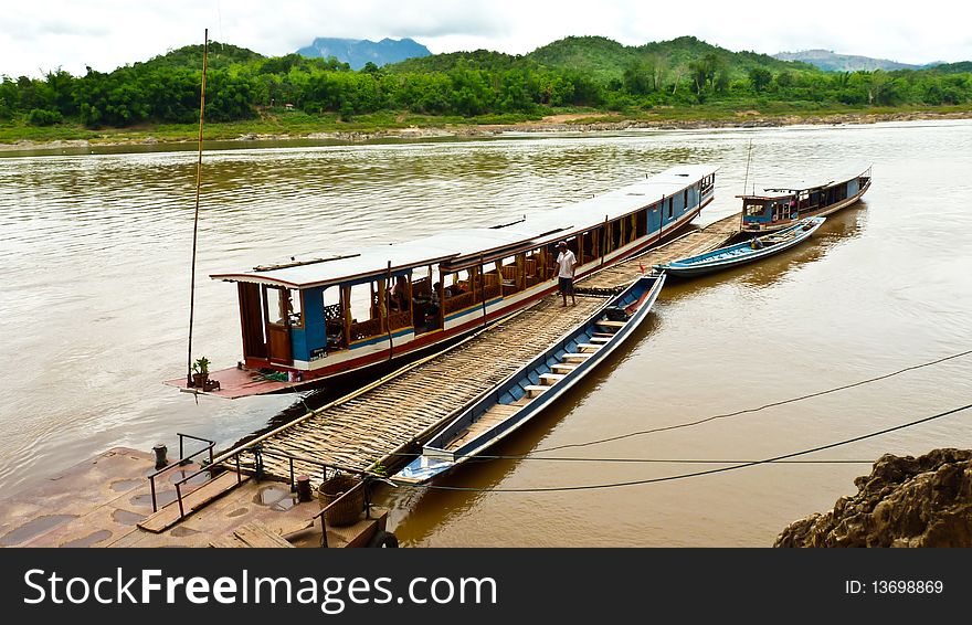Transport in every river in Lao. Transport in every river in Lao
