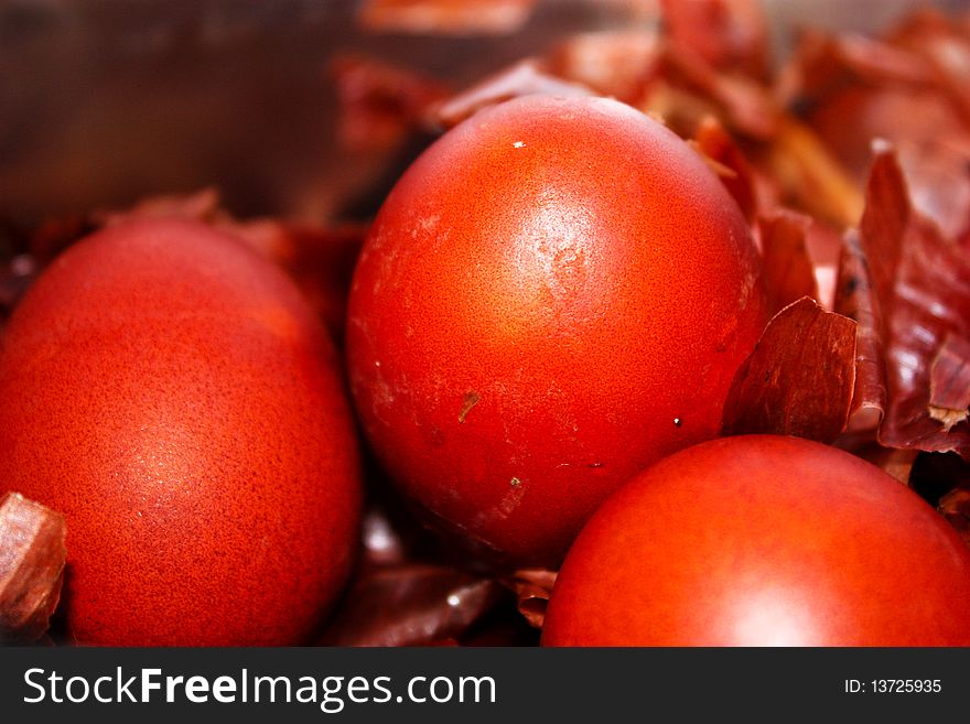 Dyed eggs, Easter, onion flakes, natural dye, natural dye, dye eggs unpeeled onions, preparing for Easter, a harmless dye