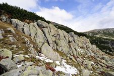 High Mountains Scape With Boulders And Snow Royalty Free Stock Photography High Mountains Scape With Boulders And Snow Royalty Free Stock Photography