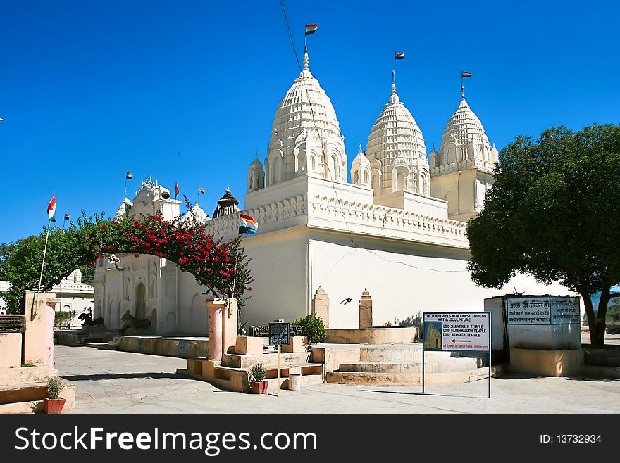 Parsvanath, Adinath, Shanti Nath Temples