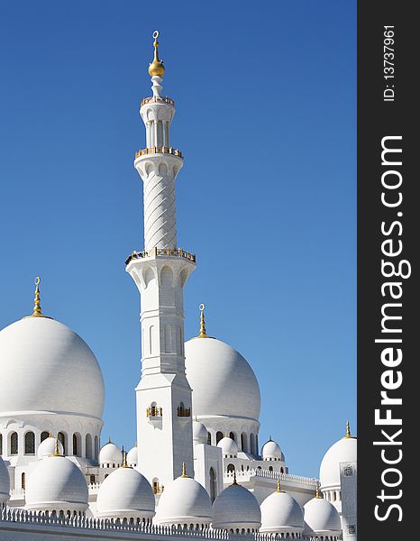 Minaret and domes of Sheikh Zayed Mosque