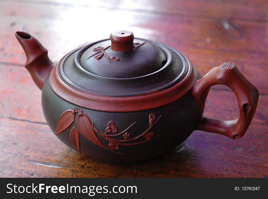 A teapot on the table, tea culture in china