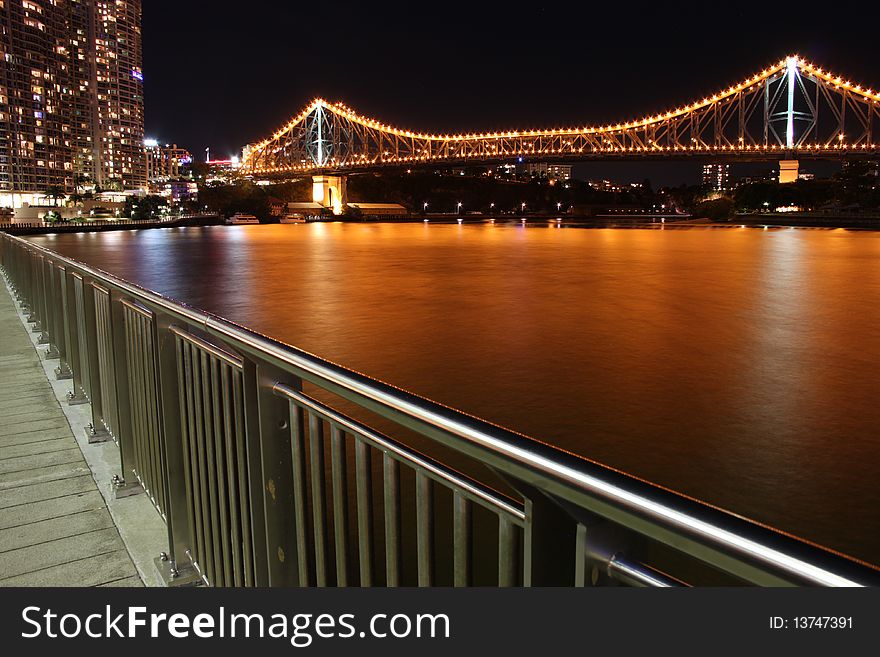 Story Bridge & Riverside Walkway