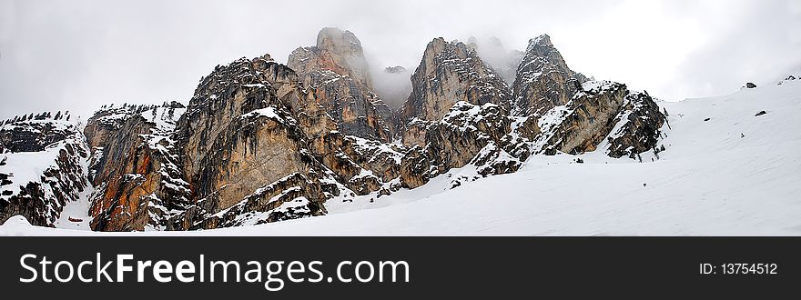 Red rocks of the Dolomites