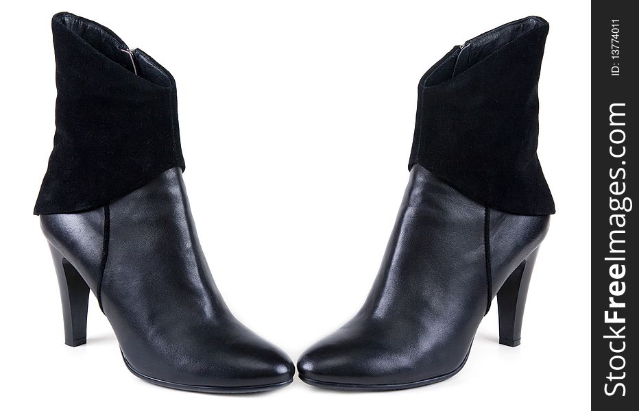 Black Feminine Leather Boots With Suede Insertion